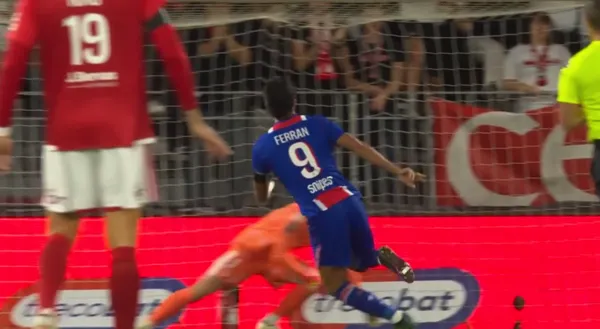 Ferran Torres Bags Early Winner as Paris Saint-Germain Beat Wasteful Brest 1-0